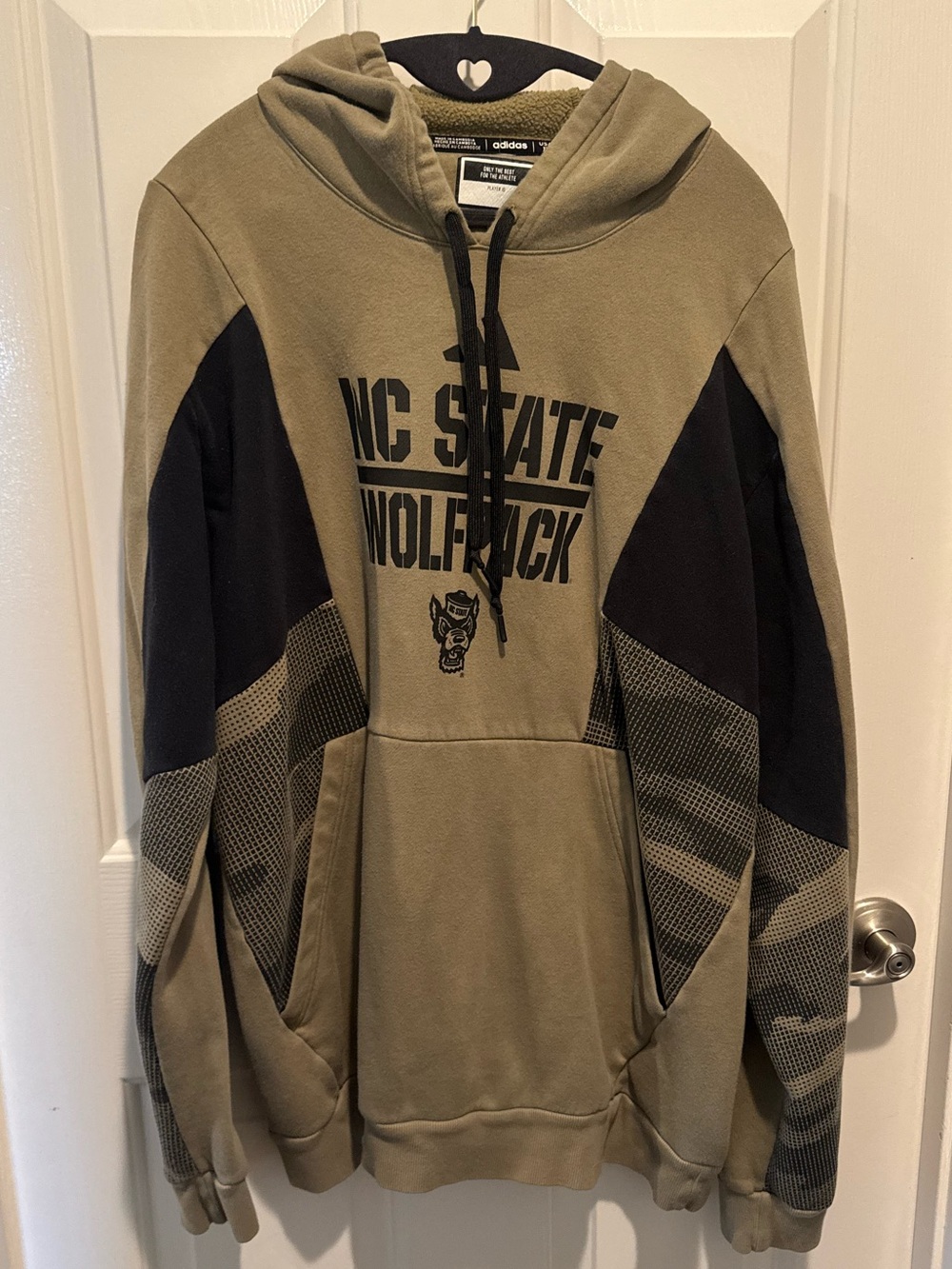 Mens adidas Olive and Black NC State Wolfpack Pullover Hoodie Size XL